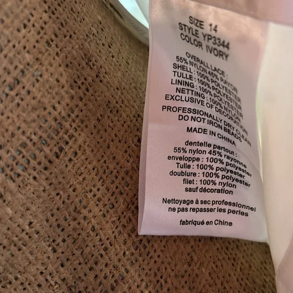 David’s Bridal wedding g dress size 14